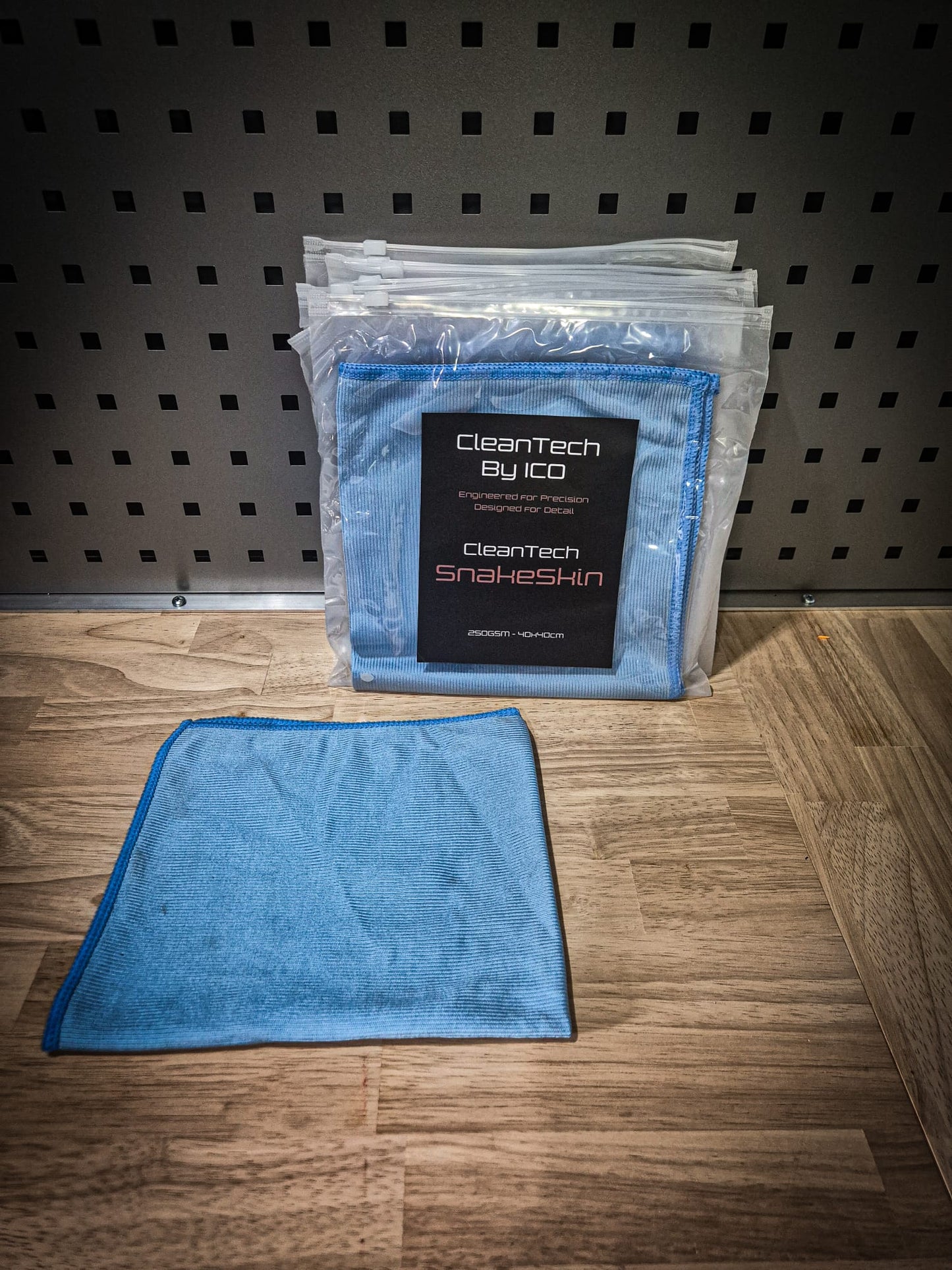 CleanTech | SnakeSkin